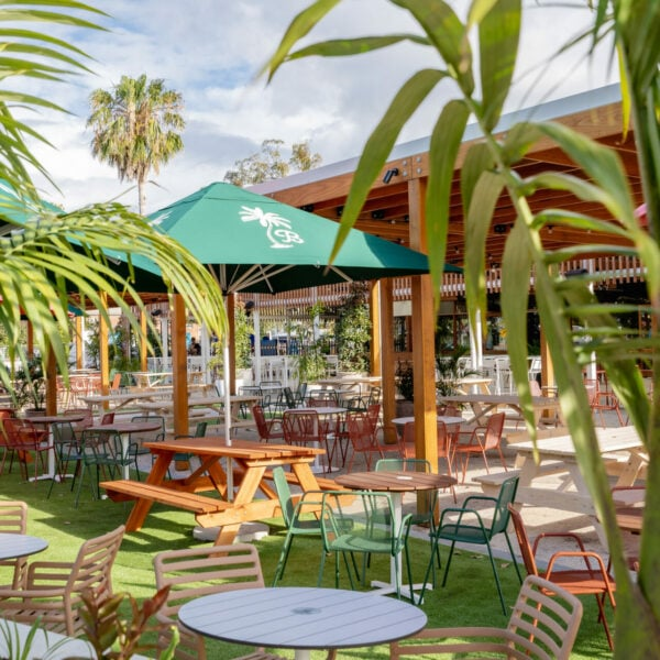 Burleigh Town Hotel