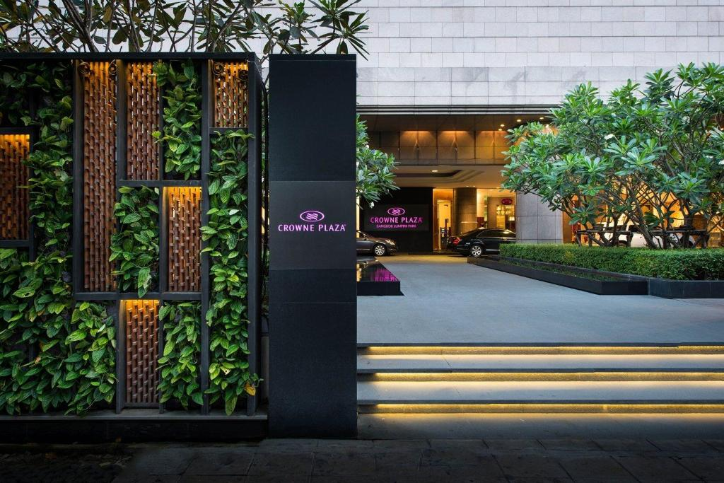 Crowne Plaza