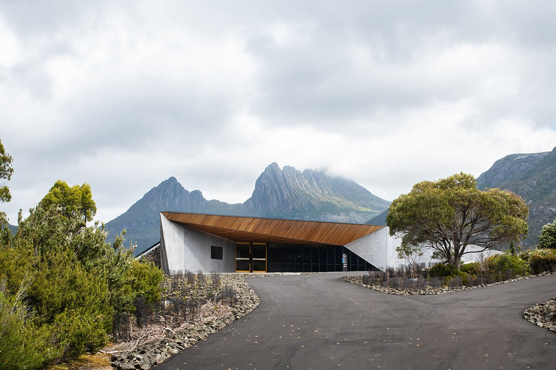 Dove Lake Viewing Shelter, Cradle Mountain